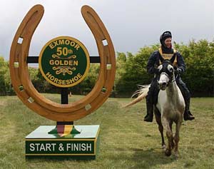 Remynisce winning 120km (75 miles) 3-day Golden Horseshoe 2015 and Faranoush Trophy